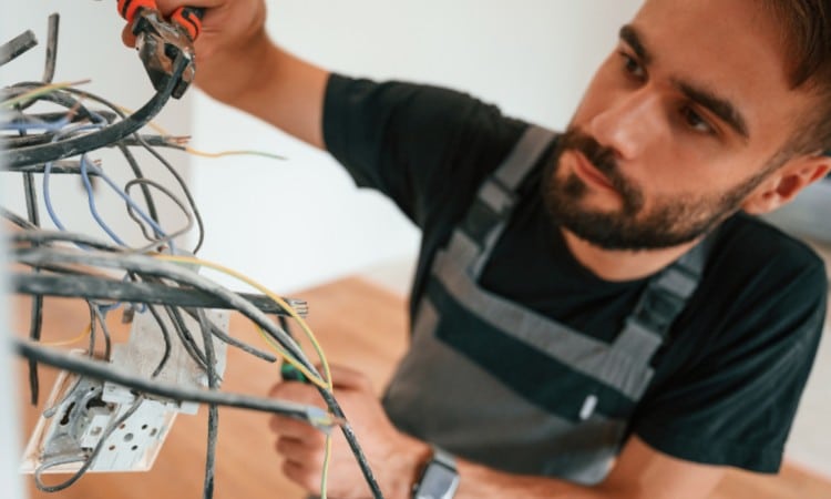 electricistas habilitados en Zaragoza